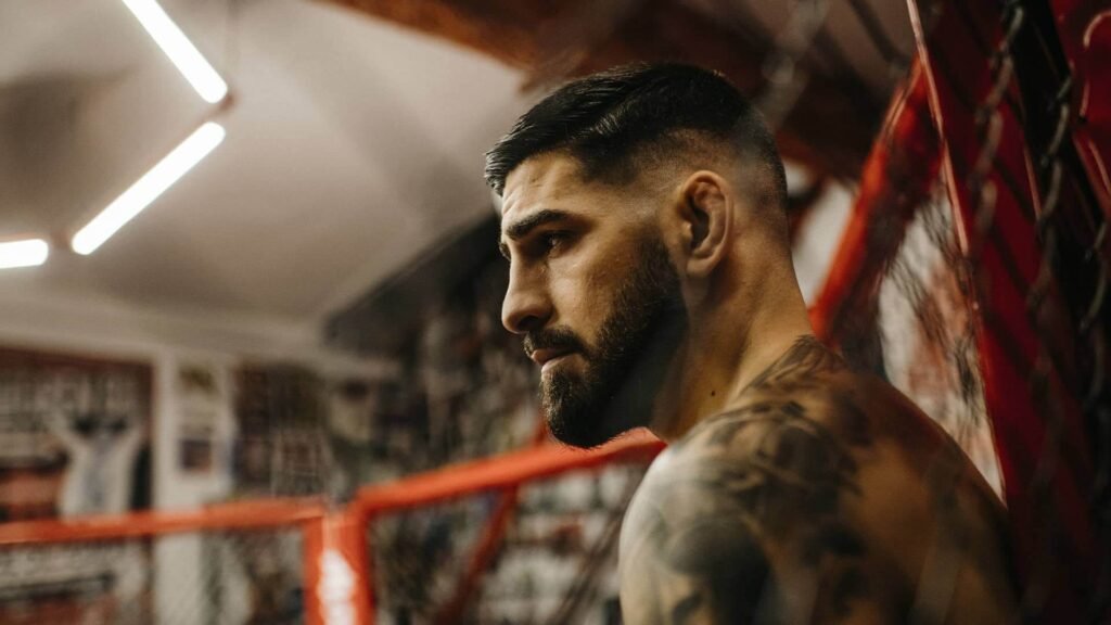 logros-ilia-topuria-record-invicto-ufc.webp Logros de Ilia Topuria: récord invicto y campeonato UFC