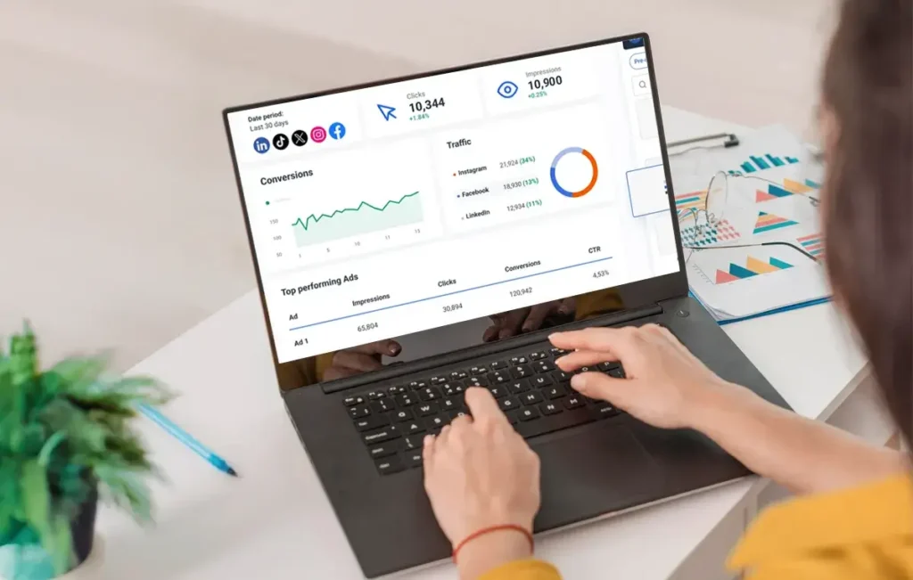 perfil-estudiantes-master-ia-expert “Perfiles ideales del Master IA Expert: emprendedores, autónomos, marketers y profesionales que quieren vender servicios de IA y automatización a empresas”